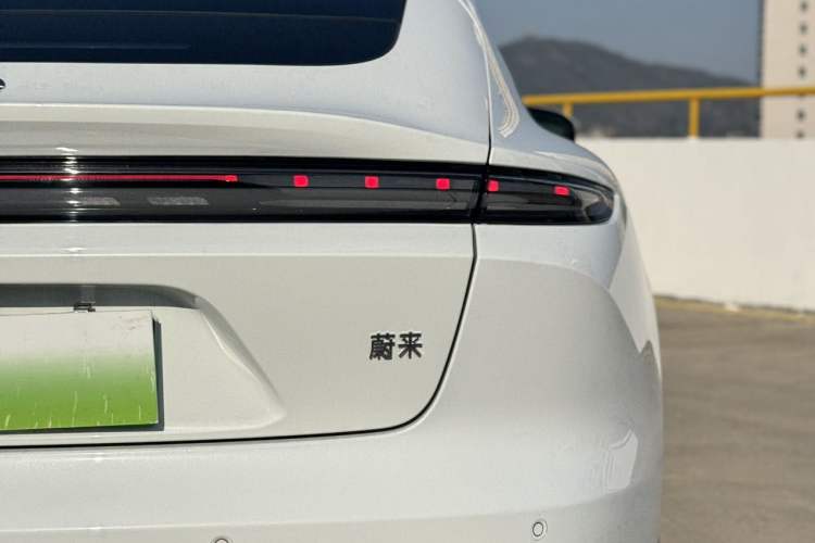 Used Nio ET5 2024 75 kWh Exterior 8
