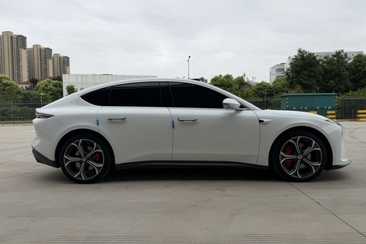 Used Nio ET5 2024 75 kWh Exterior 8
