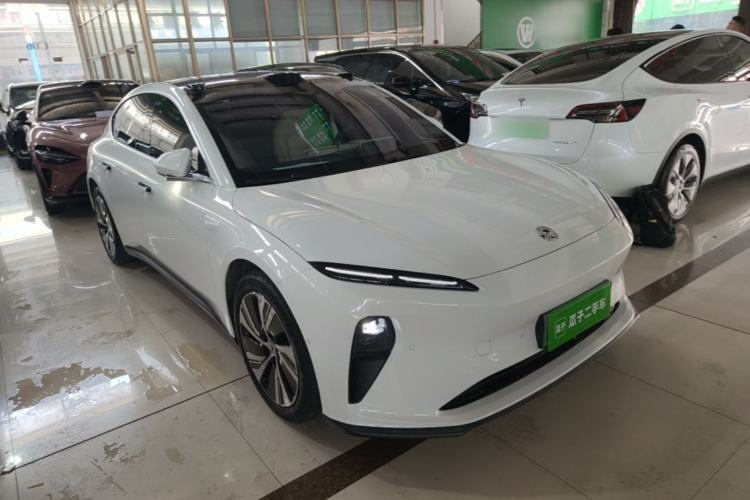 Used Nio ET5 2024 75 kWh Front Right 45 Deg