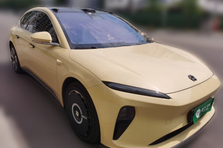Used Nio ET5 2024 75 kWh Front Right 45 Deg