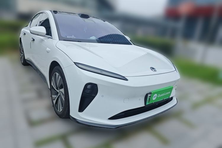 Used Nio ET5 2024 75 kWh Front Right 45 Deg