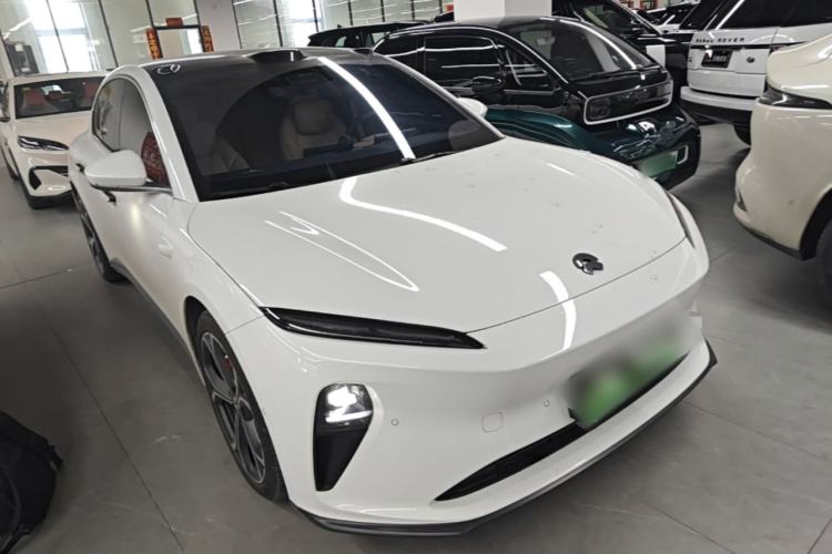 Used Nio ET5 2024 75 kWh Front Right 45 Deg