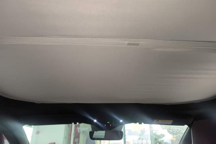 Used Nio ET5 2024 75 kWh Headliner