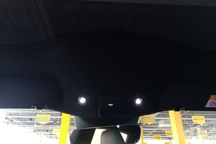Used Nio ET5 2024 75 kWh Headliner