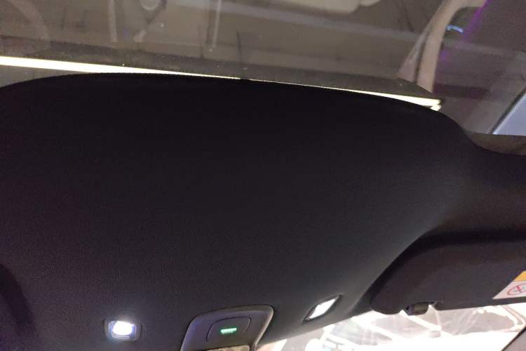 Used Nio ET5 2024 75 kWh Headliner