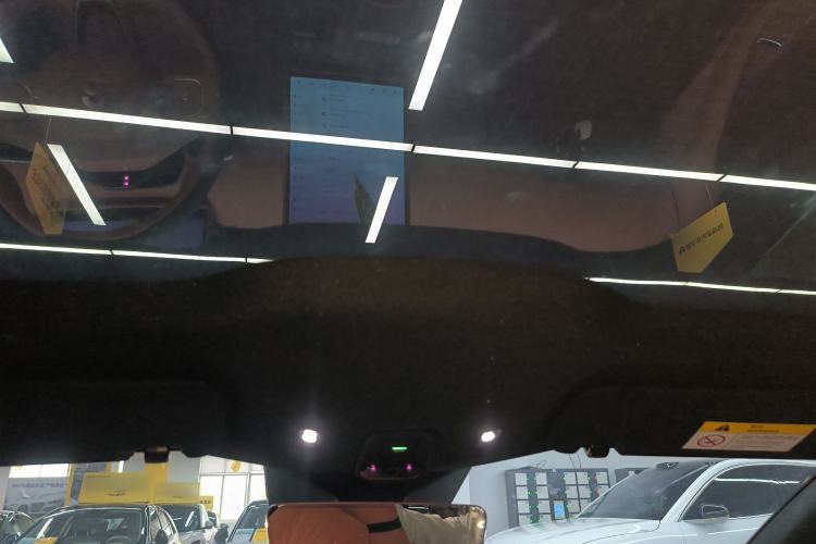 Used Nio ET5 2024 75 kWh Headliner