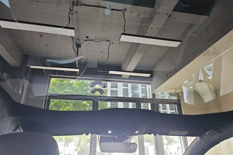 Used Nio ET5 2024 75 kWh Headliner