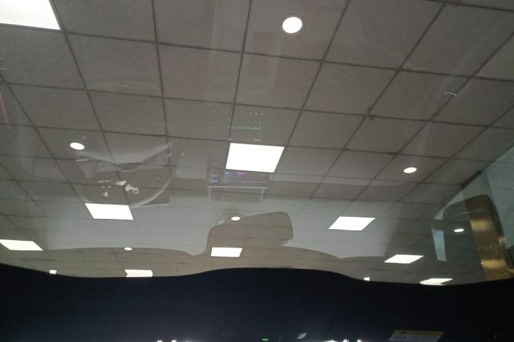 Used Nio ET5 2024 75 kWh Headliner