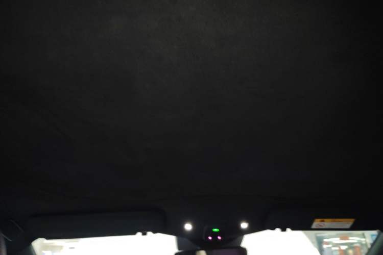 Used Nio ET5 2024 75 kWh Headliner