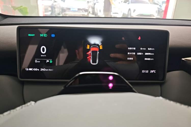 Used Nio ET5 2024 75 kWh Instrument Cluster