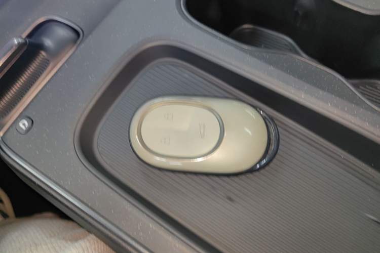 Used Nio ET5 2024 75 kWh Interior 1