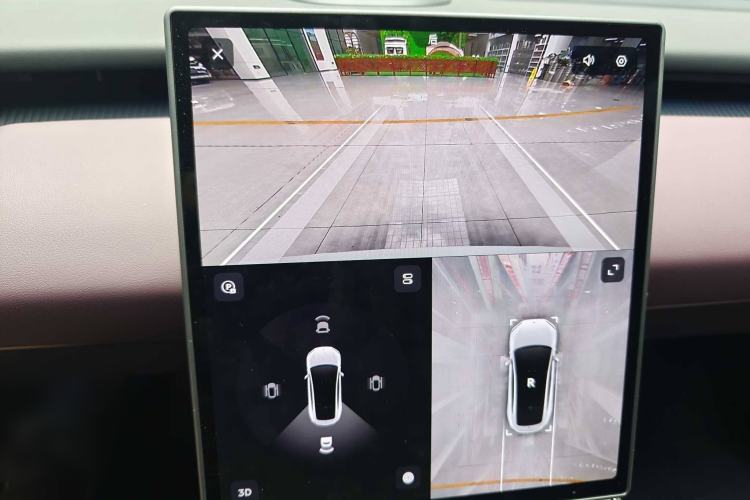 Used Nio ET5 2024 75 kWh Interior 2