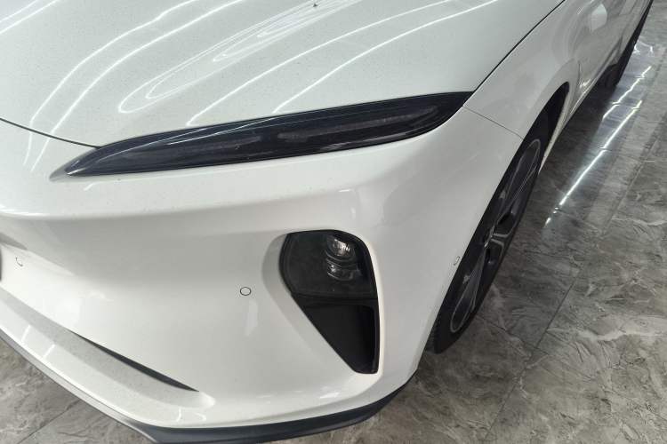 Used Nio ET5 2024 75 kWh Left Front Headlight