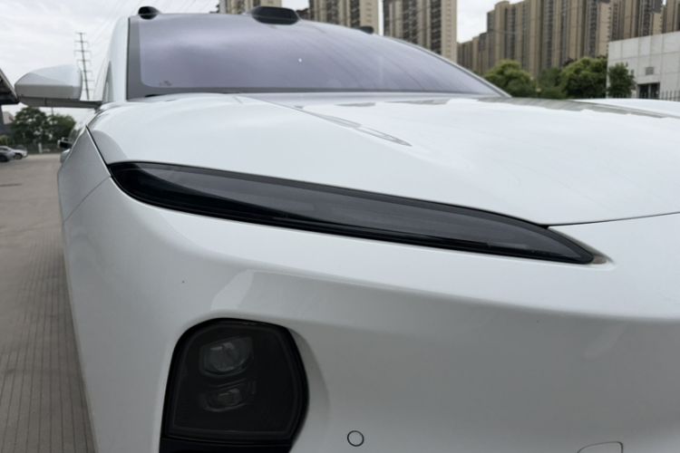 Used Nio ET5 2024 75 kWh Left Front Headlight