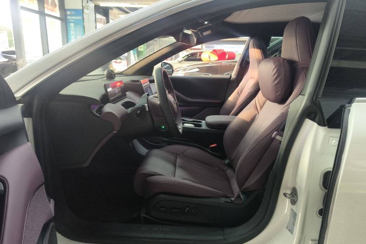 Used Nio ET5 2024 75 kWh Left Front Seat