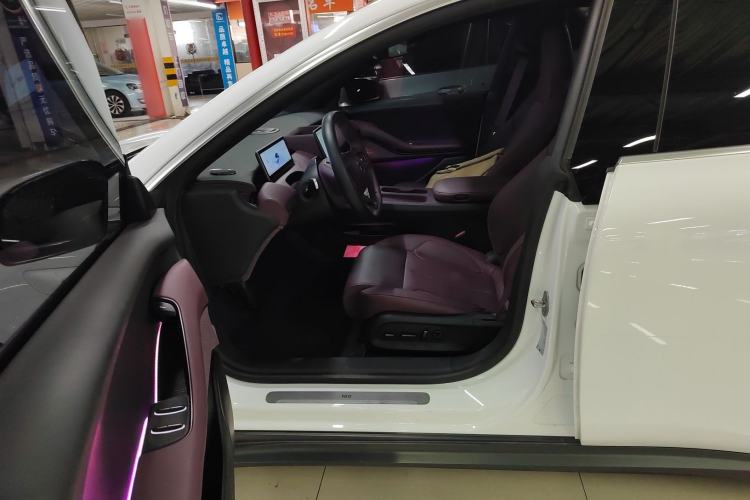 Used Nio ET5 2024 75 kWh Left Front Seat