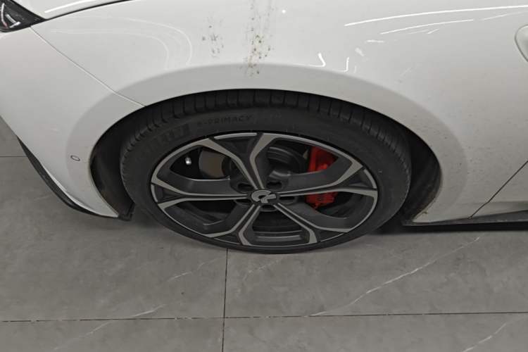 Used Nio ET5 2024 75 kWh Left Front Wheel Hub