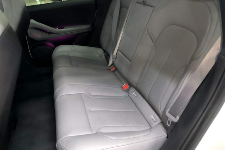 Used Nio ET5 2024 75 kWh Left Rear Seat