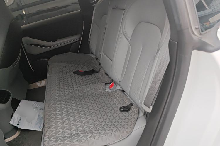 Used Nio ET5 2024 75 kWh Left Rear Seat