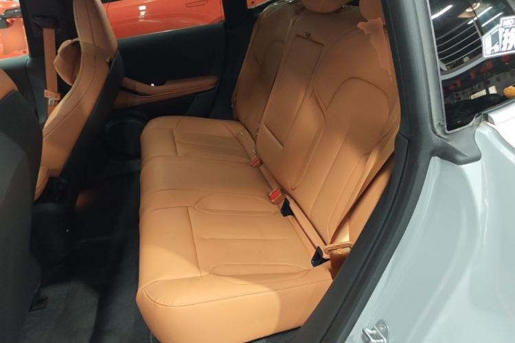 Used Nio ET5 2024 75 kWh Left Rear Seat