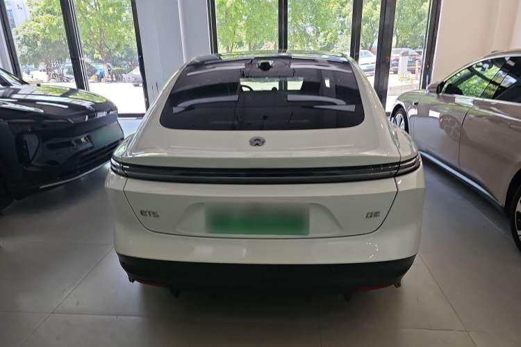Used Nio ET5 2024 75 kWh Rear