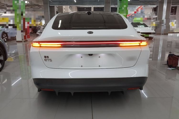 Used Nio ET5 2024 75 kWh Rear