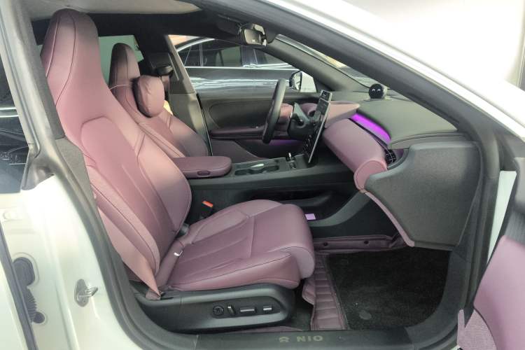 Used Nio ET5 2024 75 kWh Right Front Seat