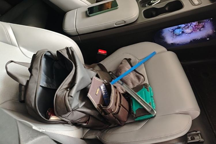 Used Nio ET5 2024 75 kWh Right Front Seat