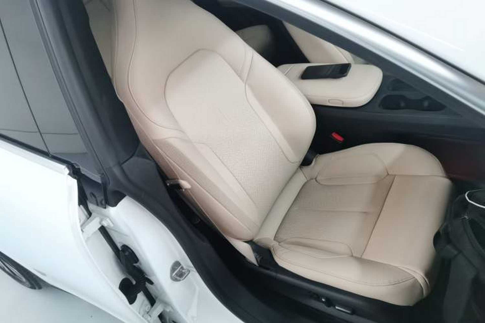 Used Nio ET5 2024 75 kWh Right Front Seat