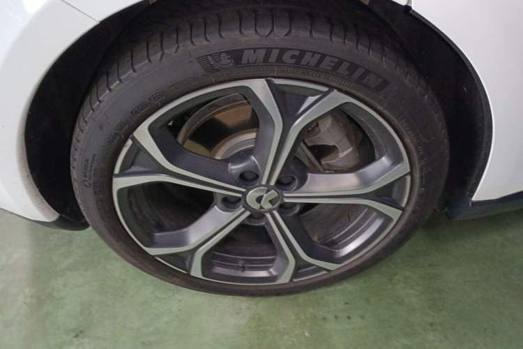 Used Nio ET5 2024 75 kWh Right Rear Wheel Hub
