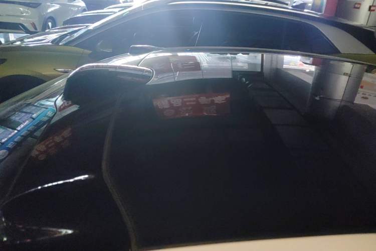 Used Nio ET5 2024 75 kWh Roof