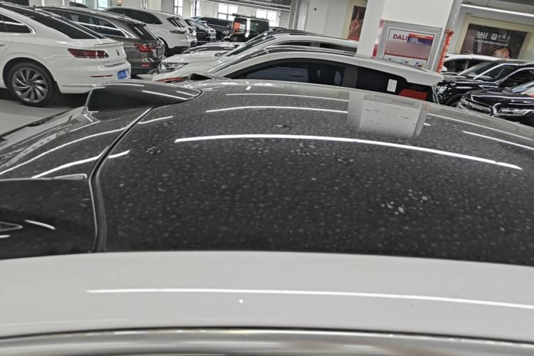 Used Nio ET5 2024 75 kWh Roof