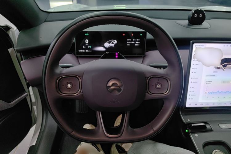 Used Nio ET5 2024 75 kWh Steering Wheel