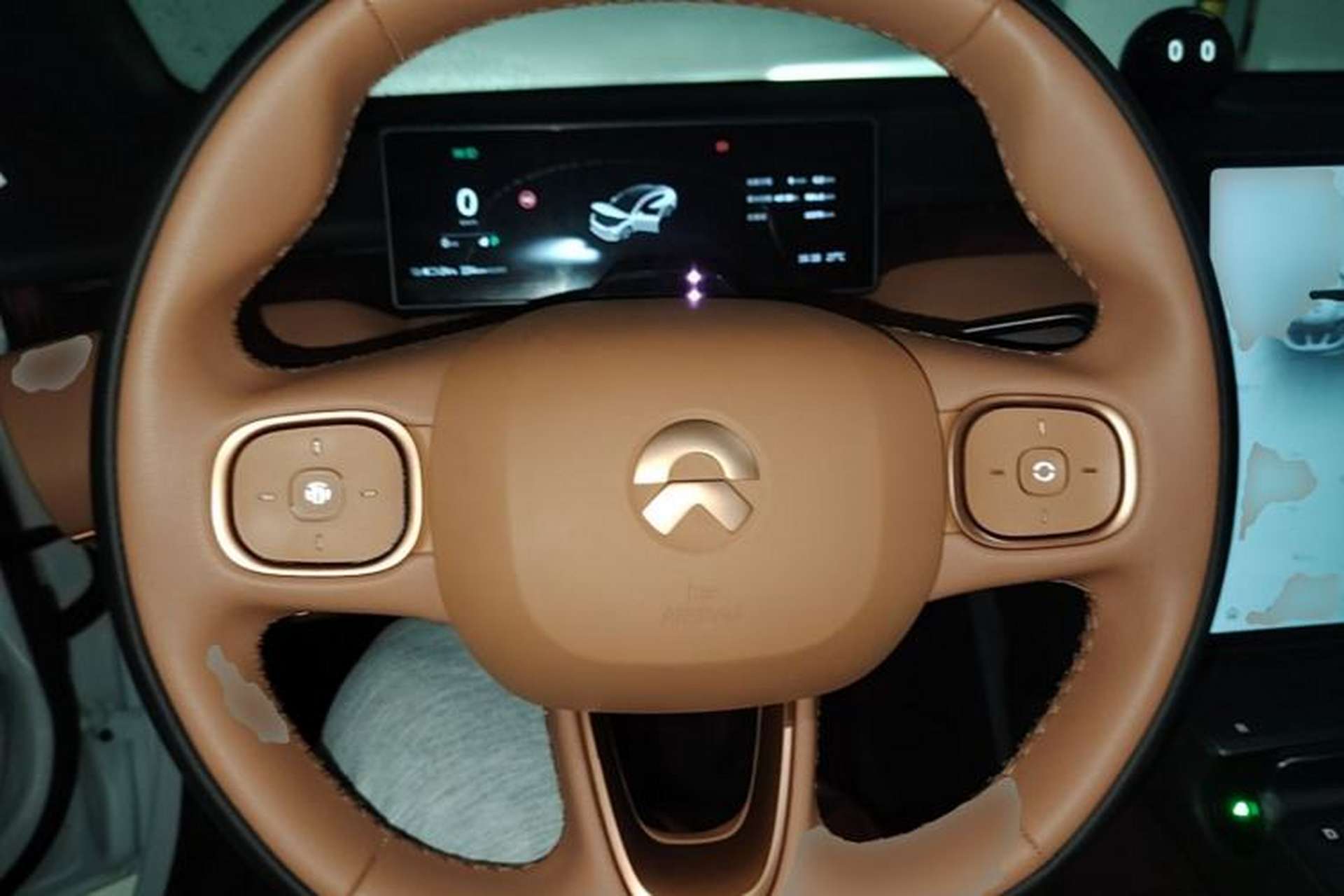 Used Nio ET5 2024 75 kWh Steering Wheel