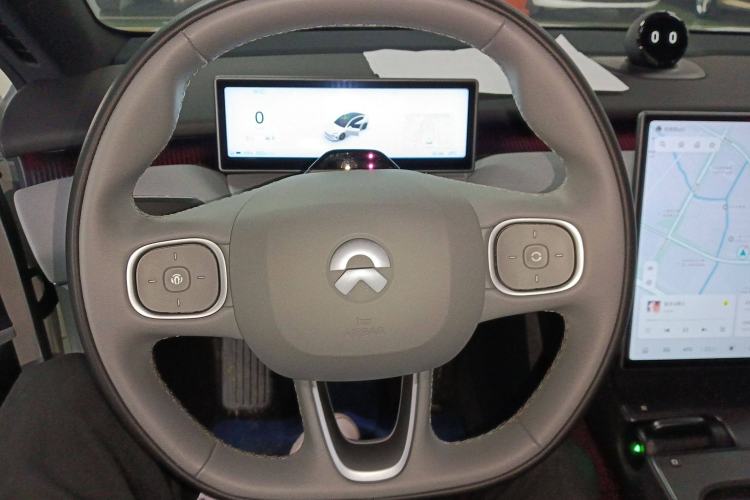 Used Nio ET5 2024 75 kWh Steering Wheel