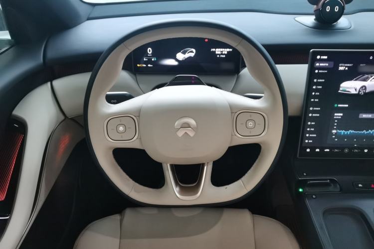 Used Nio ET5 2024 75 kWh Steering Wheel