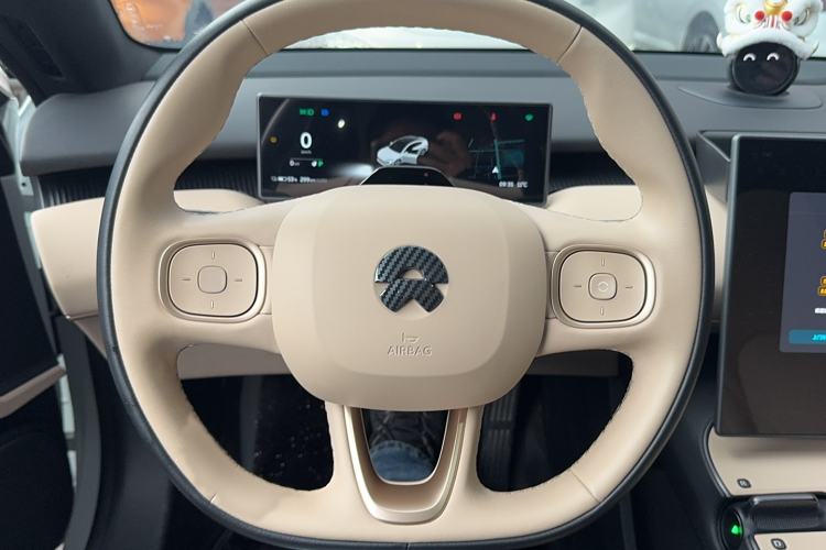 Used Nio ET5 2024 75 kWh Steering Wheel