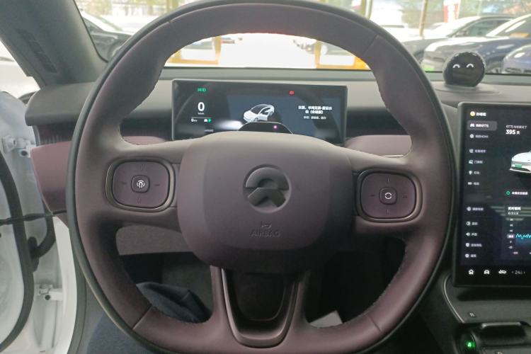 Used Nio ET5 2024 75 kWh Steering Wheel