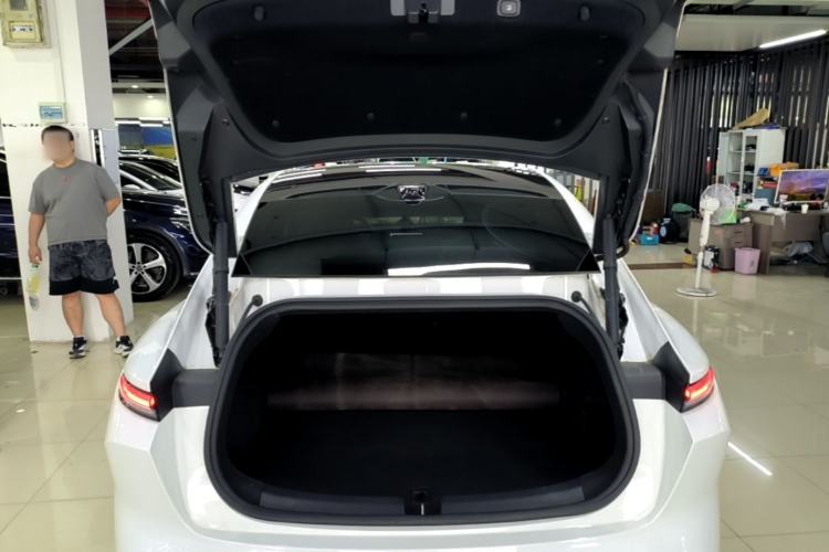Used Nio ET5 2024 75 kWh Trunk