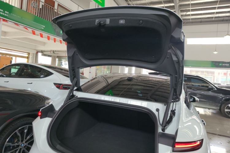 Used Nio ET5 2024 75 kWh Trunk