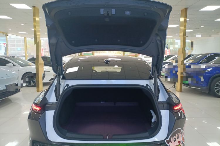Used Nio ET5 2024 75 kWh Trunk