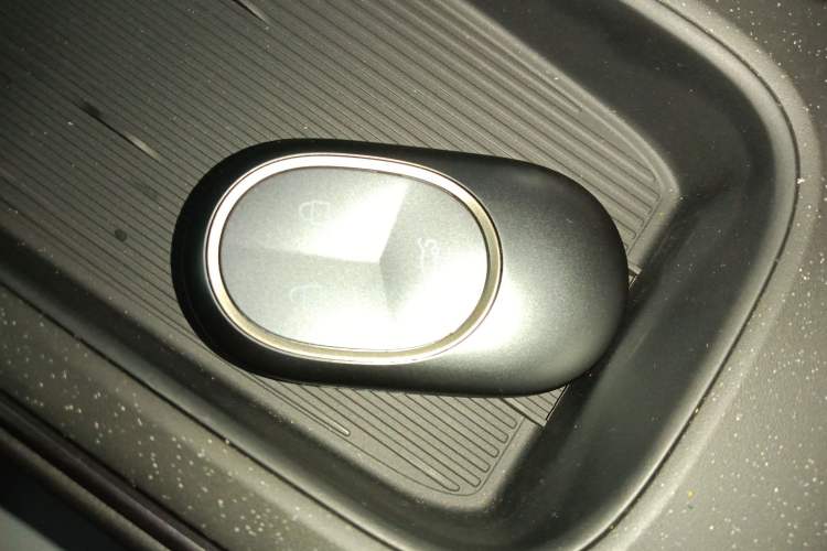 Used Nio ET5 2024 75 kWh Vehicle Key
