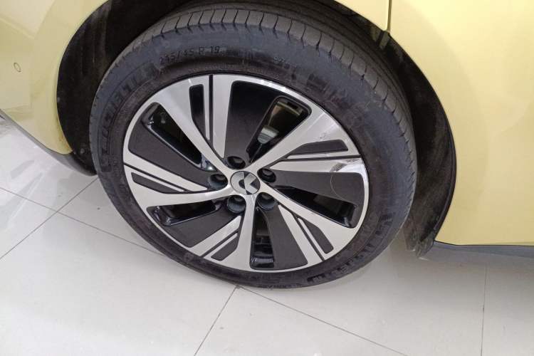 Used Nio ET5 2024 75 kWh Exterior 3