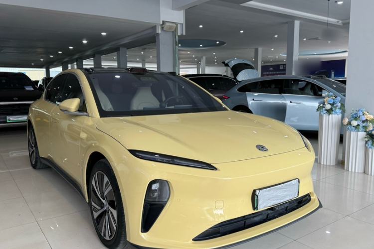 Used Nio ET5 2024 75 kWh Exterior 4