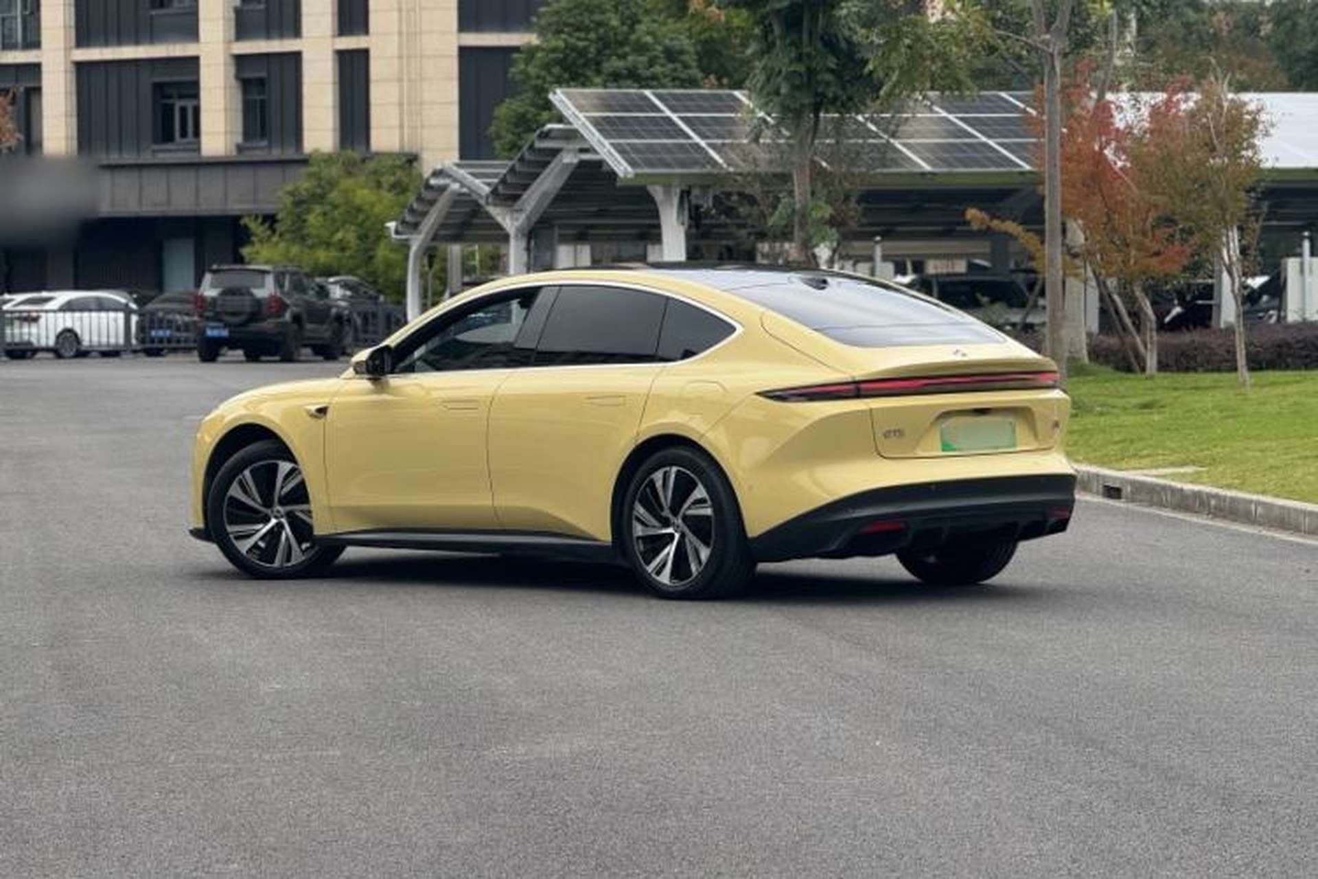 Used Nio ET5 2024 75 kWh Exterior 5