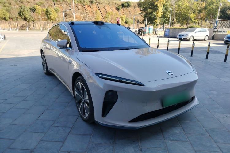 Used Nio ET5 2024 75 kWh Front Right 45 Deg