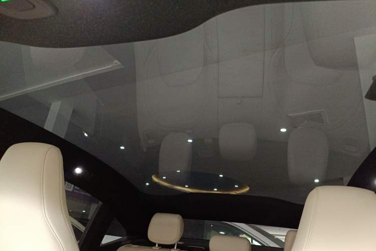 Used Nio ET5 2024 75 kWh Headliner