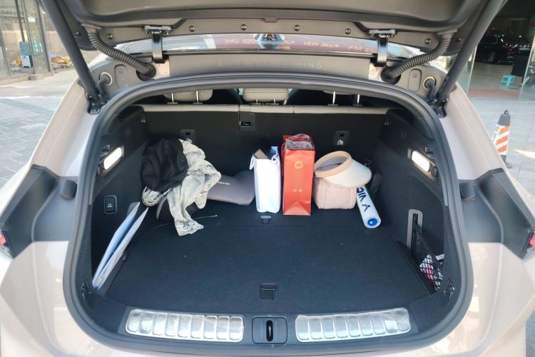 Used Nio ET5 2024 75 kWh Trunk