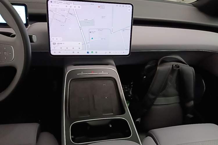 Used Nio ET5 2025 75 kWh Audio And AC Panel