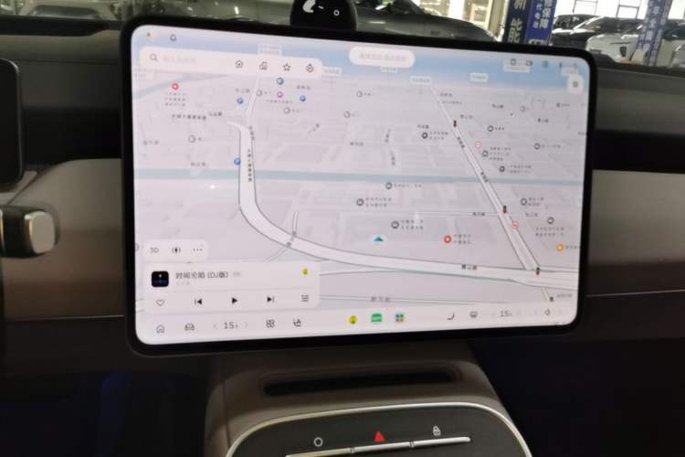 Used Nio ET5 2025 75 kWh Audio And AC Panel